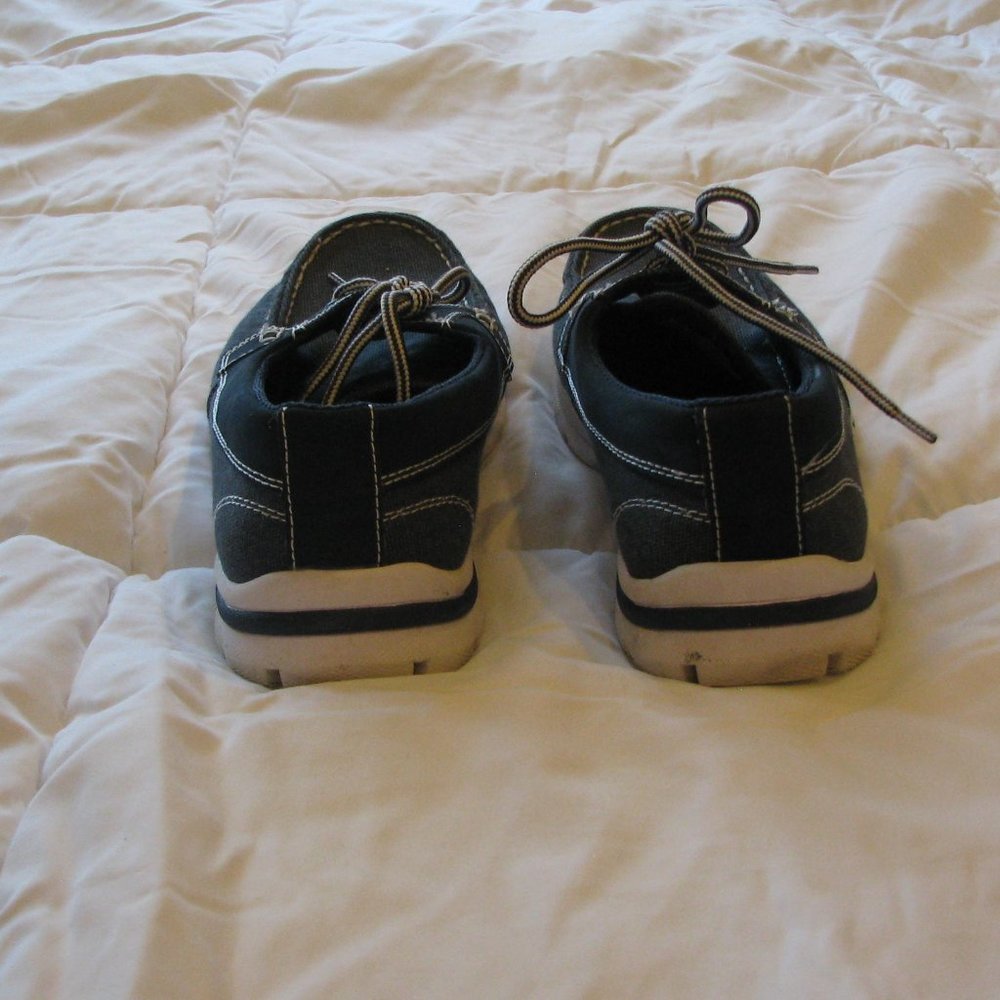 Shoes - Picture 3 of 3